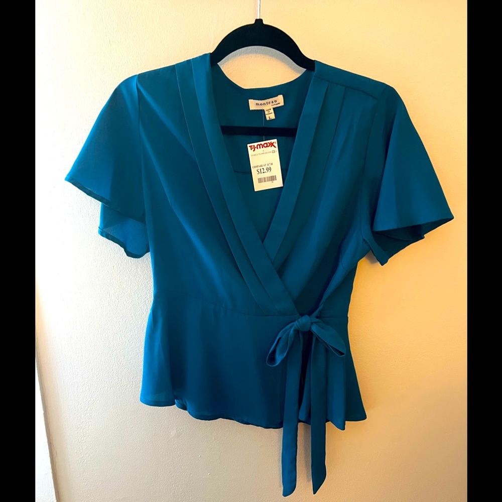 Monteau crossover top size large